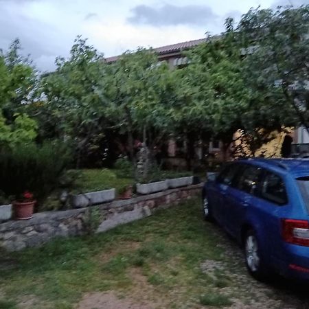 Apartments Lana Starigrad Paklenica Exterior photo
